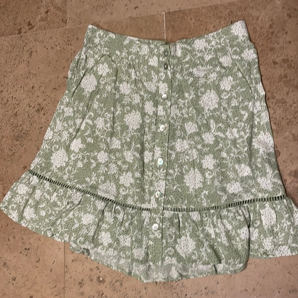 SHYANNE WOMEN'S FLORAL PRINT BUTTON FRONT SKIRT - Medium